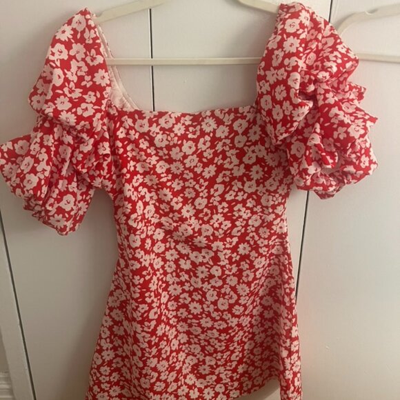 Shop Neighbors Red Floral Dress - Picture 1 of 2